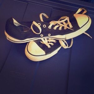 Men’s converse sneakers